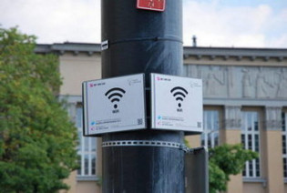 Free wifi zone Dąbrowskiego Square in Łódź másolata