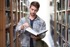 college student 3500990 640
