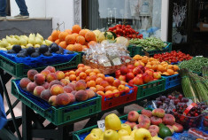 fruit market 656363 640